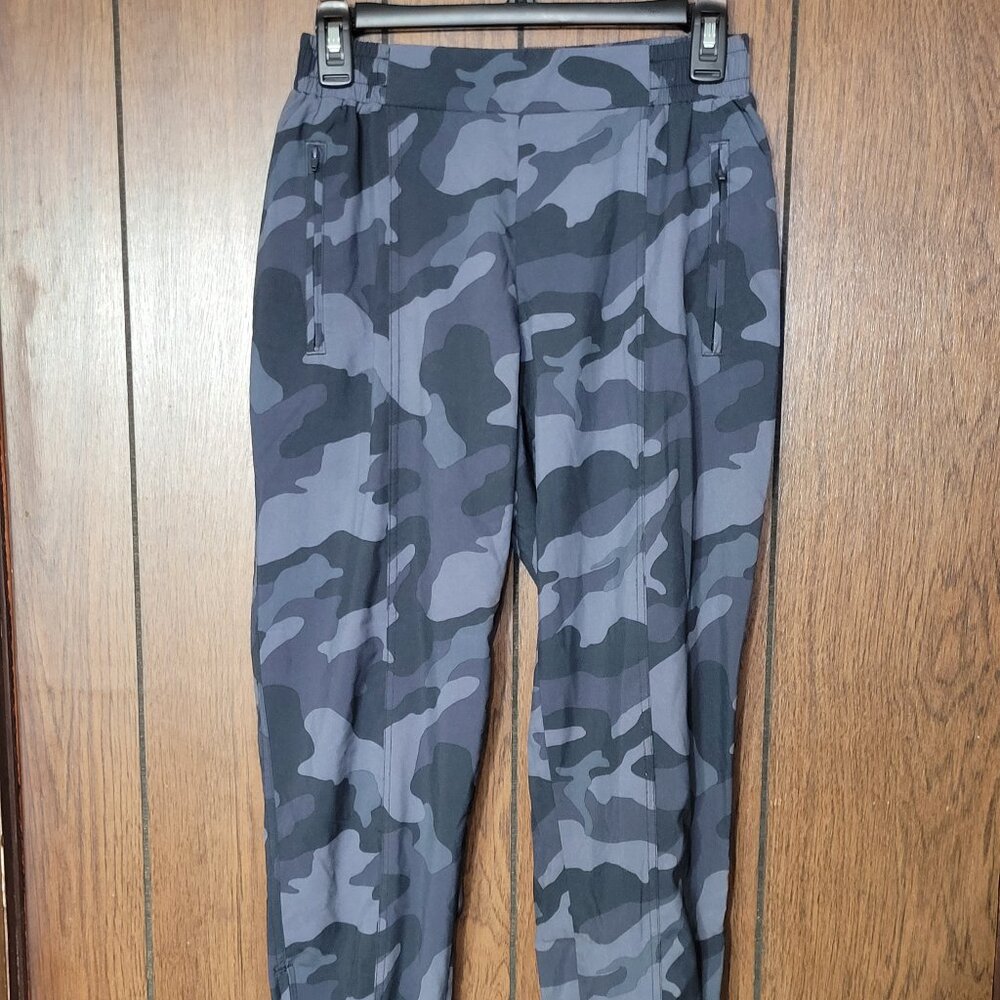 Old Navy Pants Womens S Black Gray Camo Stretchtech Elastic Waist Zip Hem Jogger